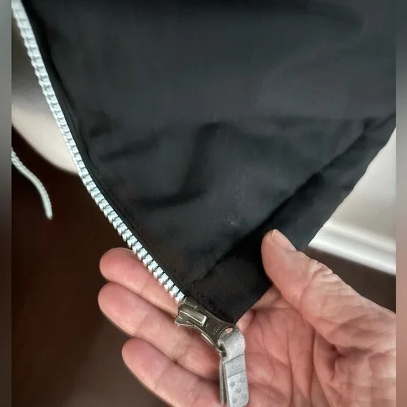 Swiss Tec XL Black Hooded Jacket Aqua Athleisure Outdoor Sporty Lightweight - Picture 3 of 11